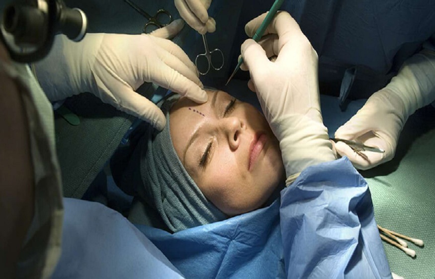 COSMETIC SURGEON