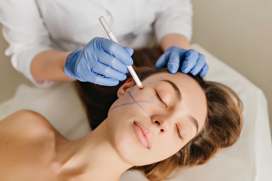 COSMETIC SURGEON